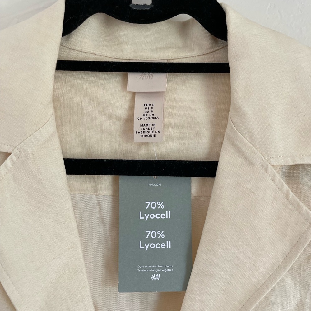 H&M blouse - Picture 2 of 2